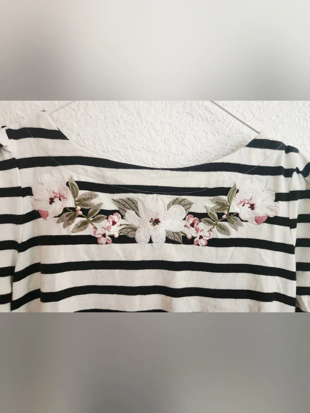 Kate Spade Embroidered Dress. Size S